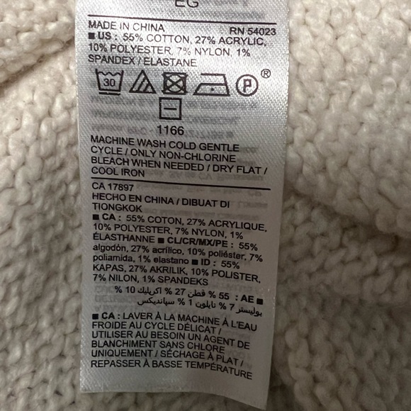 Old Navy Sweater - Picture 3 of 4